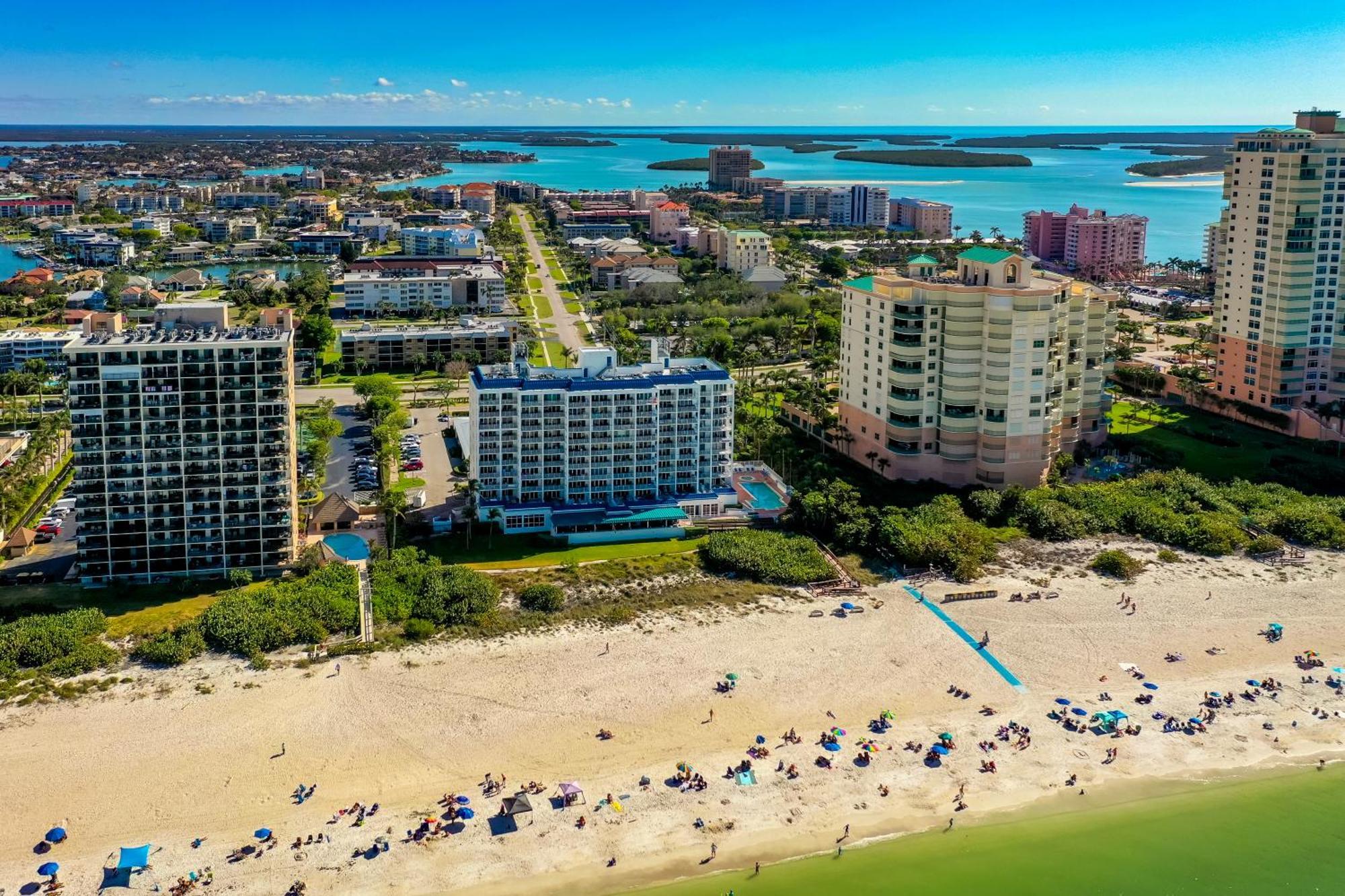 Beachfront At The Apollo Where The Famous Sunsets Never Get Old! Marco Island Bagian luar foto